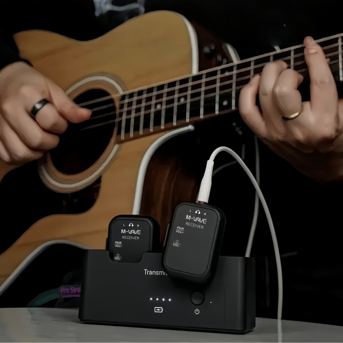 ระบบมอนิเตอร์แบบไร้สายในหู M-V - In Ear Monitors For Singers บทวิจารณ์และราคา